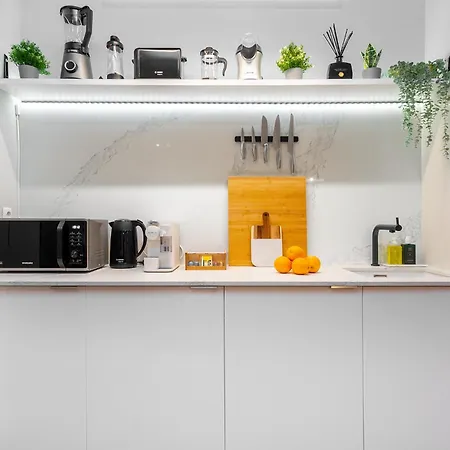 Whome Urban Oasis Haven With Ac, Patio & Washer